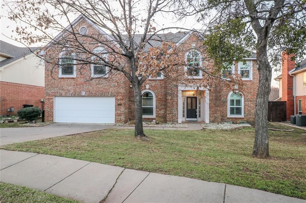 Photo of 1081 Woodbriar Drive, Grapevine, TX 76051 (MLS # 21214804)