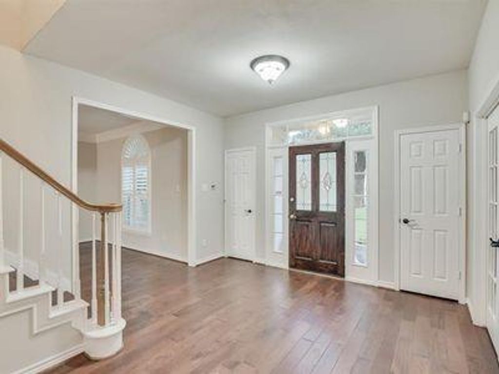Photo of 1081 Woodbriar Drive, Grapevine, TX 76051 (MLS # 21214804)