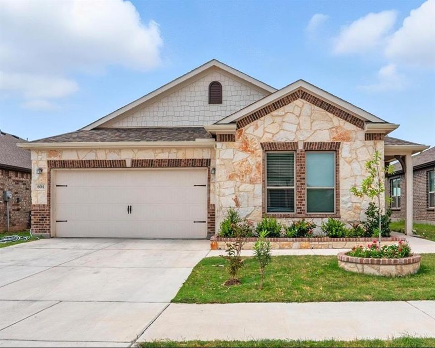 Designed with both comfort and style in mind, this stunning 4 bedroom 2 bath home built in 2022 in the beautiful Copper Creek neighborhood is a perfect blend of function and modern living. This is the one you and your family cannot miss! This house has an open layout giving spacious feel in living room, gourmet kitchen with granite countertop, kitchen island, walk in pantry, a big yard with a fence, and a covered patio in the back Community pool and Elementary School located in the neighborhood for convenience. Located minutes from the Alliance shopping and restaurant area and work centers.