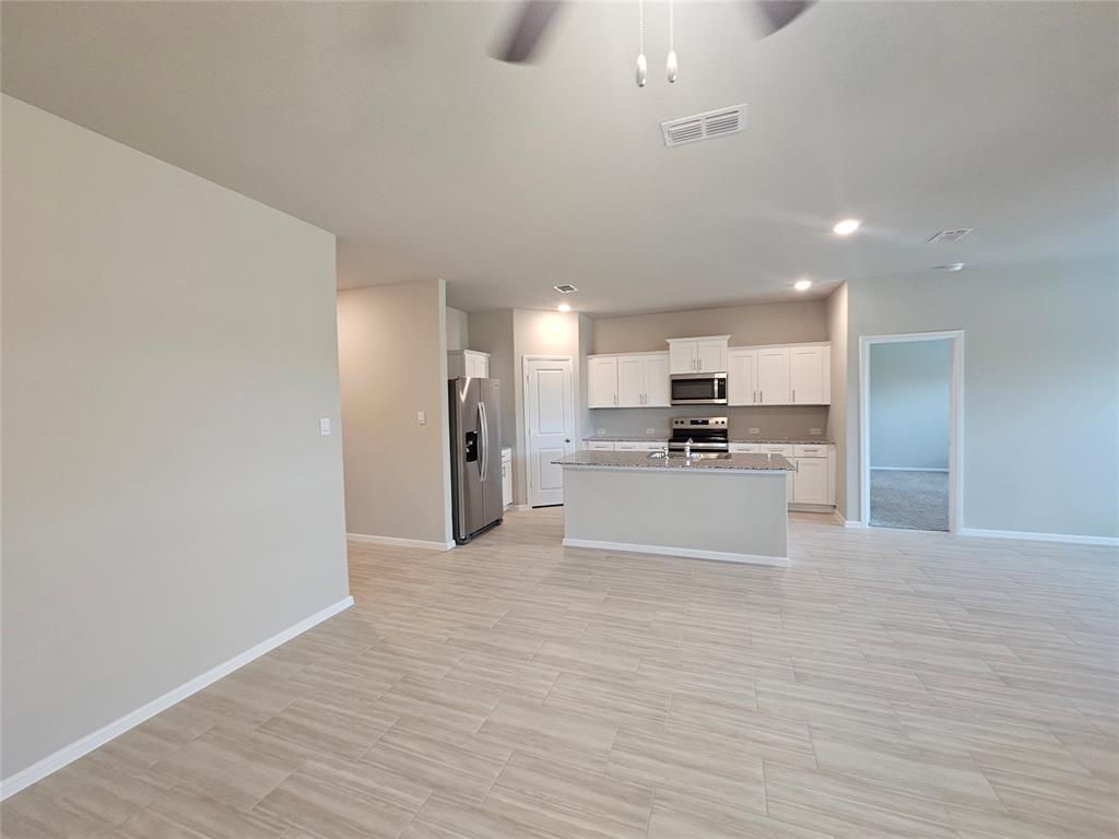 Sandy Beach - Residential Lease