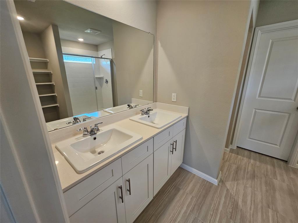 Sandy Beach - Residential Lease