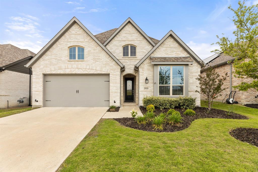 2921 Black Walnut Street