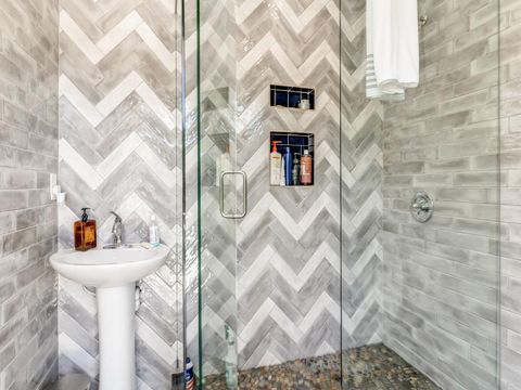 Tiny photo for 4432 Willow Lane, Dallas, TX 75244 (MLS # 21148856)