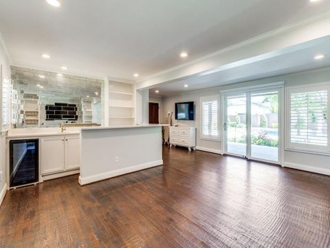 Tiny photo for 4432 Willow Lane, Dallas, TX 75244 (MLS # 21148856)