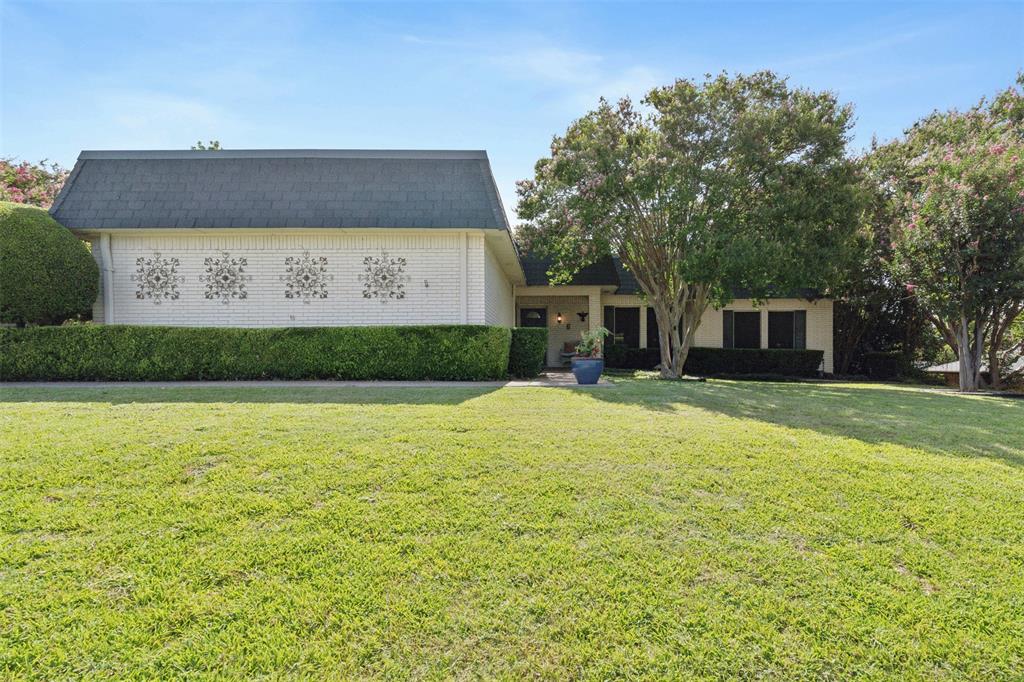 6 Crosslands Road