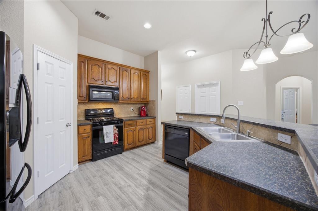 Woodbridge Ph 06 - Residential