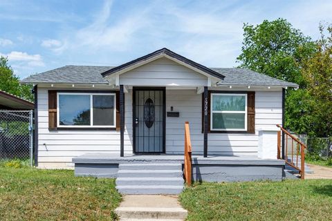 Photo of 5720 Geddes Avenue, Fort Worth, TX 76107 (MLS # 21224892)