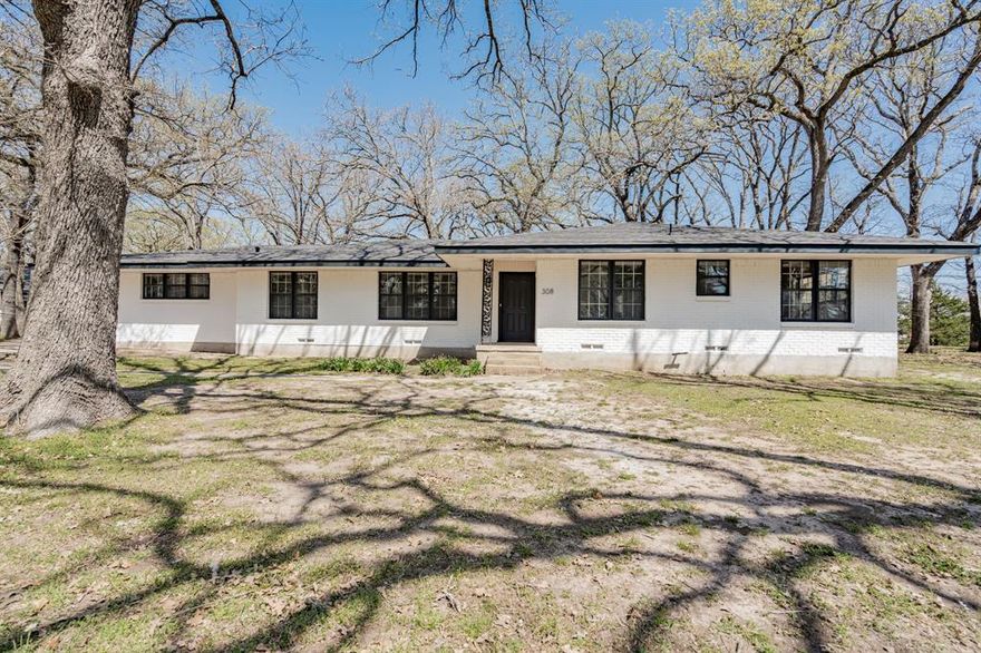 This updated home is move-in ready and full of great features! It offers 3 spacious bedrooms, 2 bathrooms, and a stylish, refreshed interior. Recent updates include fresh paint throughout, new fixtures, and an updated roof. The kitchen has been upgraded with a brand-new gas cooktop and sleek finishes, while both bathrooms have been modernized for added comfort and style.

A brand-new AC system keeps the home cool, and the large yard, shaded by beautiful oak trees, provides plenty of outdoor space to enjoy. Located in the heart of Greenville, this home is just minutes from shopping, restaurants, and local conveniences.

Affordable and packed with updates, this home is a great opportunity you don’t want to miss! Schedule a showing today!