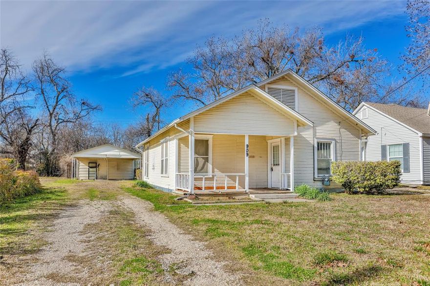 Clean 2 bedroom home with large rooms.  All appliances stay. Huge, fenced backyard. Detached single garage. Great investment - ready for a tenant! Or do some upgrades and flip this home.