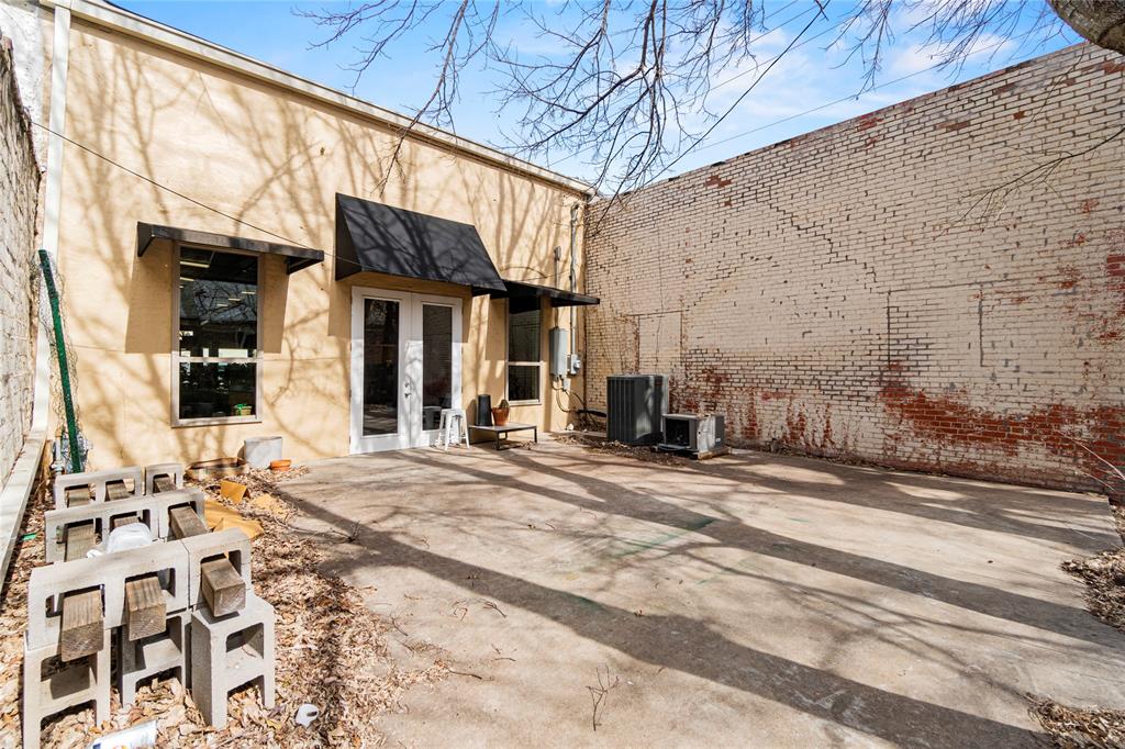 Original Cleburn - Commercial Sale