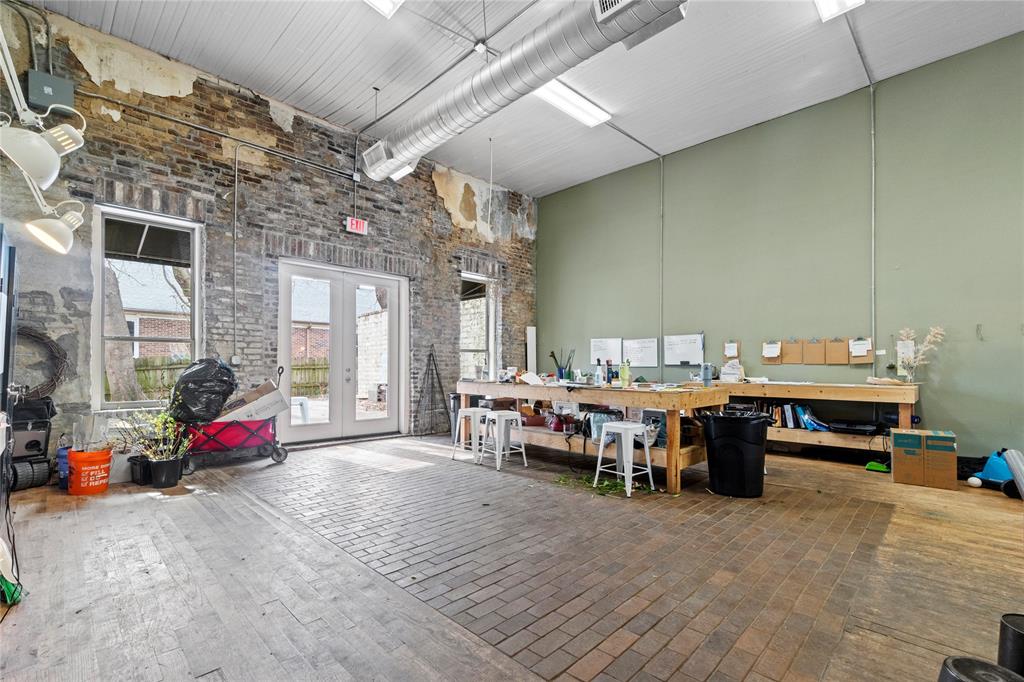 Original Cleburn - Commercial Sale