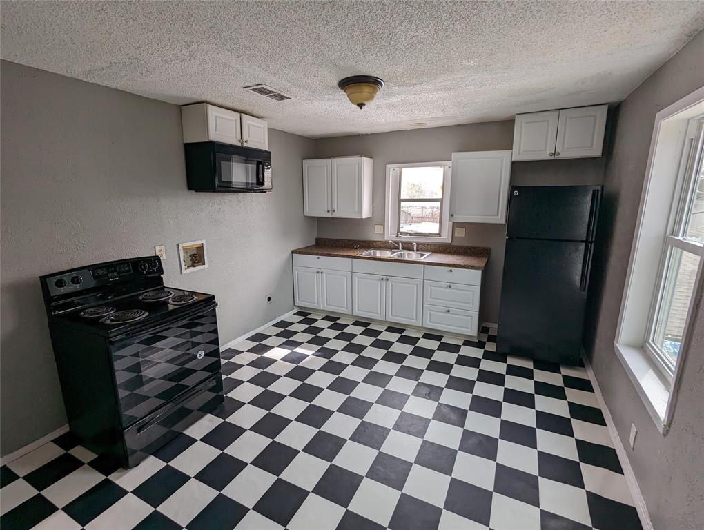 1322 Caldwell Avenue