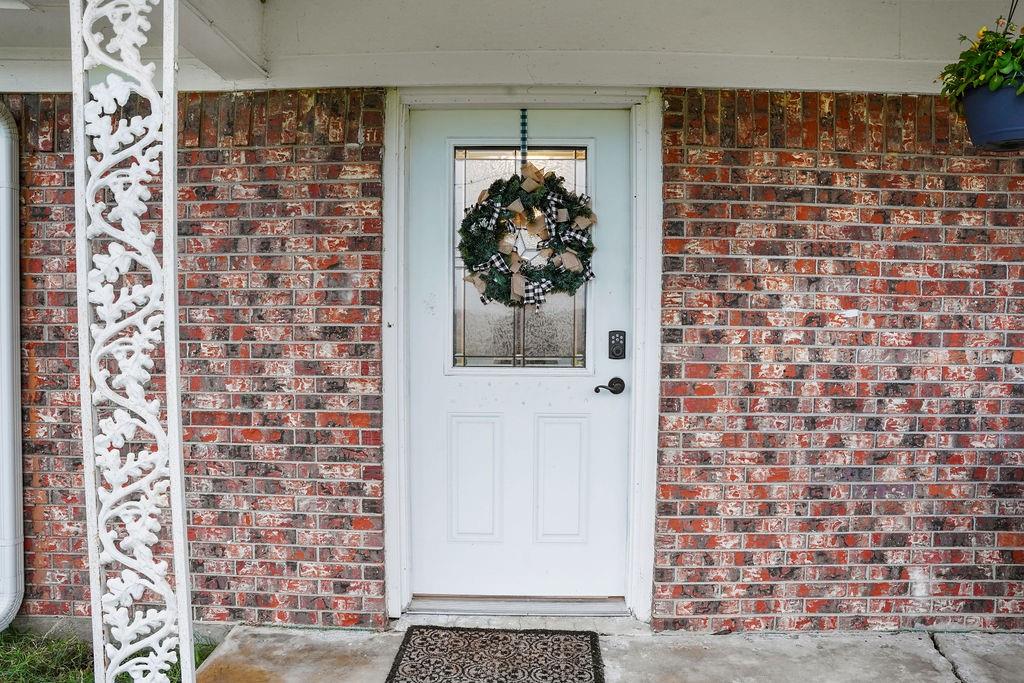 8552 Farm Road 275 S