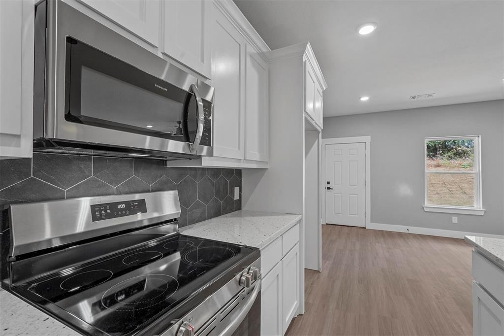 1331 W Crawford