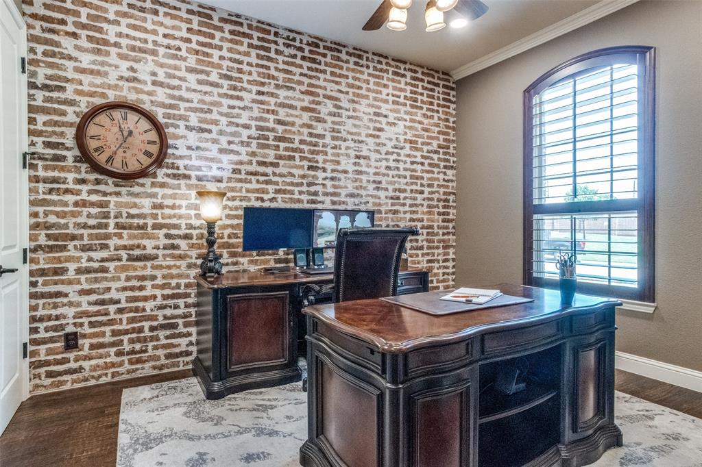1610 Thoroughbred Lane
