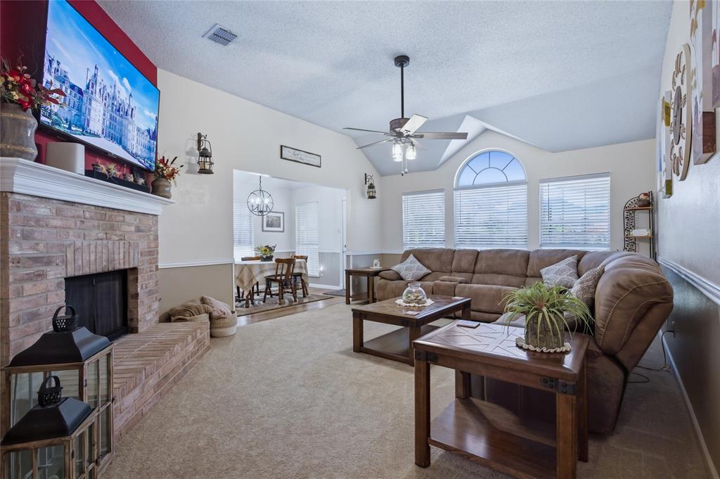 4511 Queenswood Drive