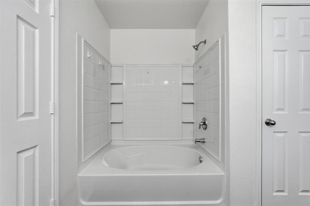 Village Wakefield Ph 01 - Residential