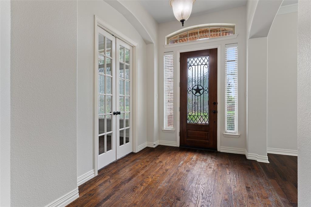 285 Talbot Lane