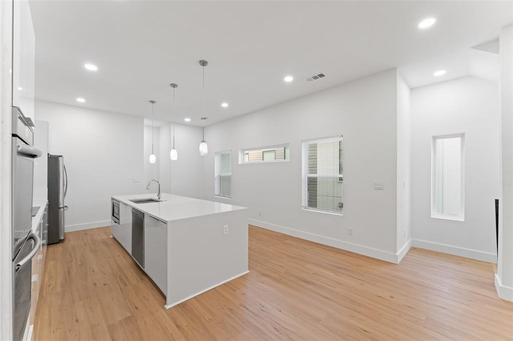 Z E Coombs West End - Residential