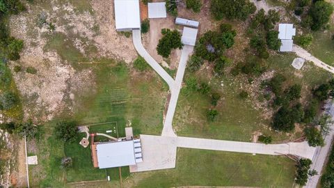 A home in Glen Rose