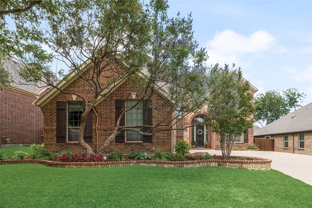 942 Redbird Lane