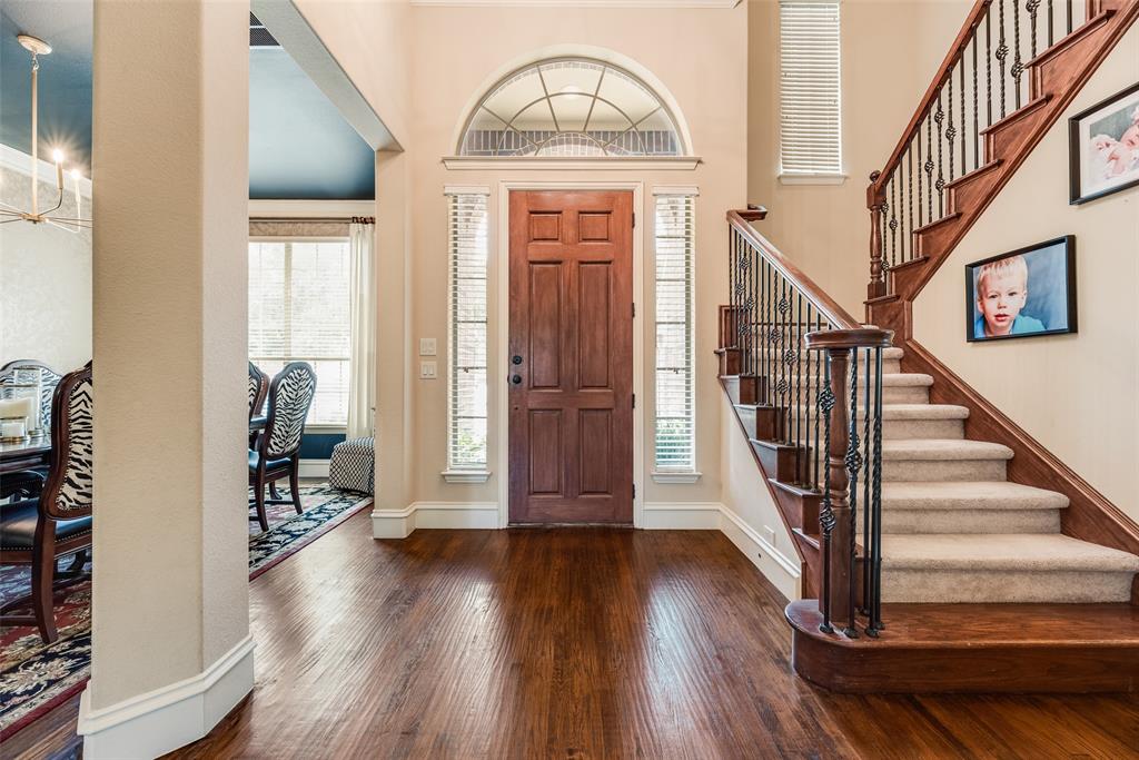 942 Redbird Lane