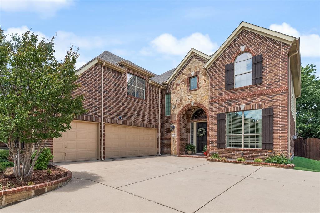 942 Redbird Lane