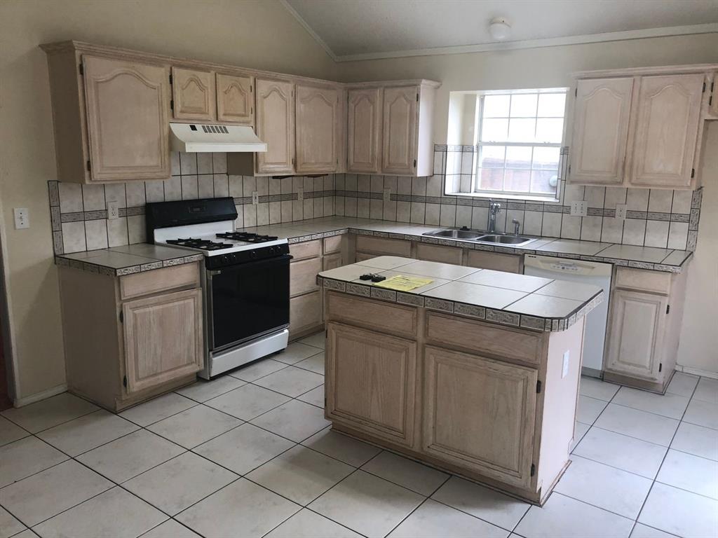 Villages Of Valley Creek 05 - Residential Lease