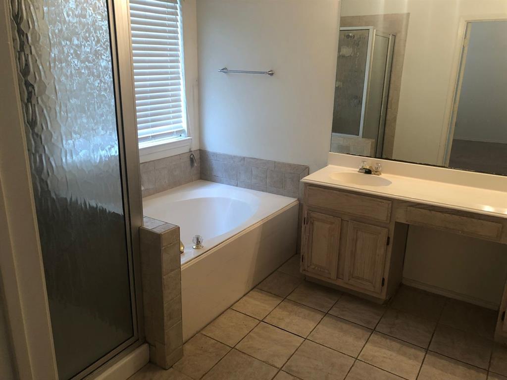 Villages Of Valley Creek 05 - Residential Lease