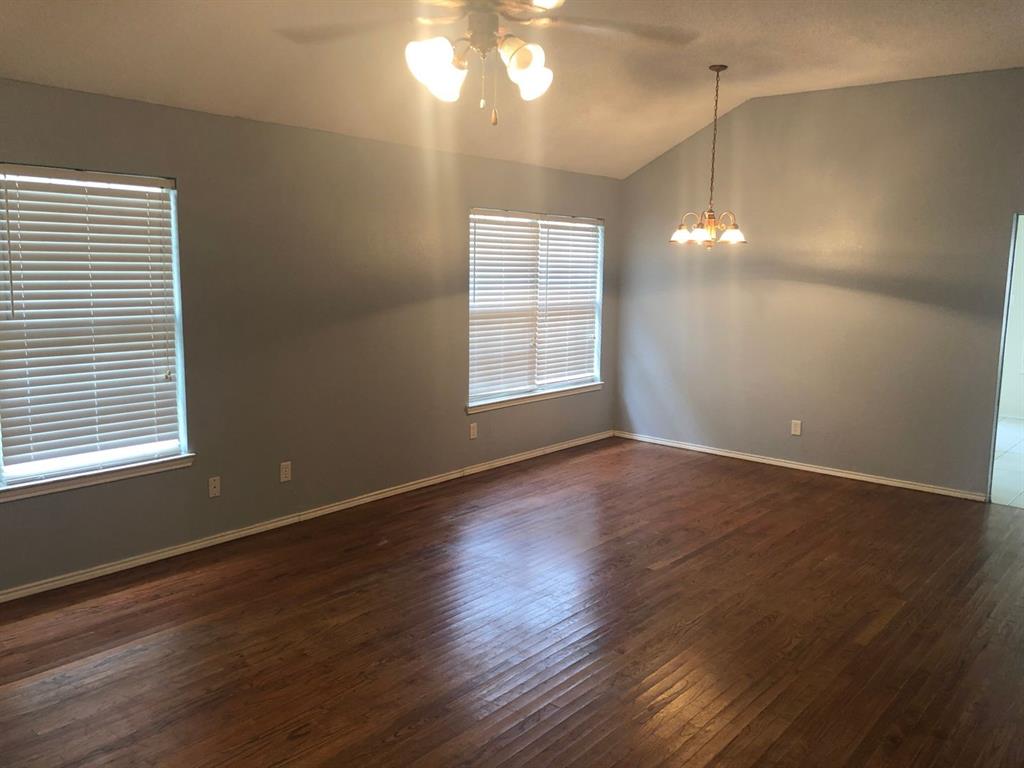 Villages Of Valley Creek 05 - Residential Lease