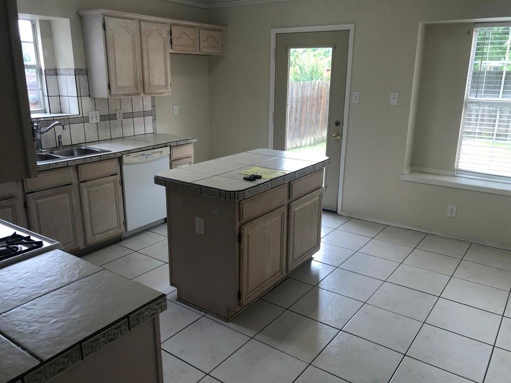 Villages Of Valley Creek 05 - Residential Lease