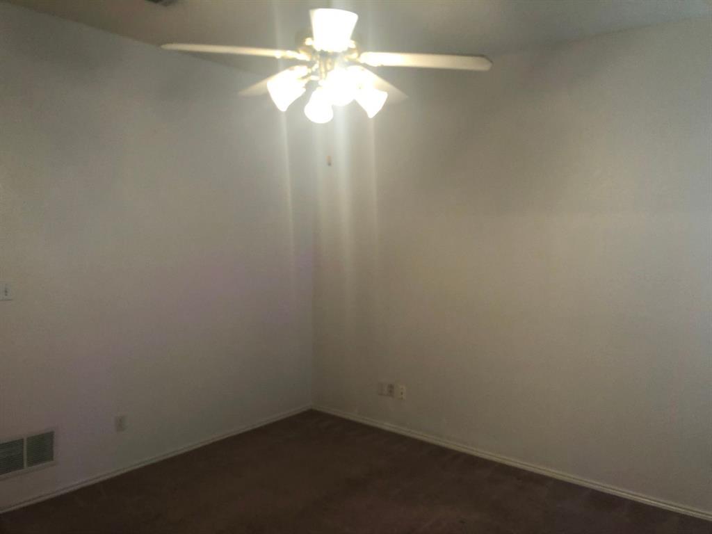 Villages Of Valley Creek 05 - Residential Lease