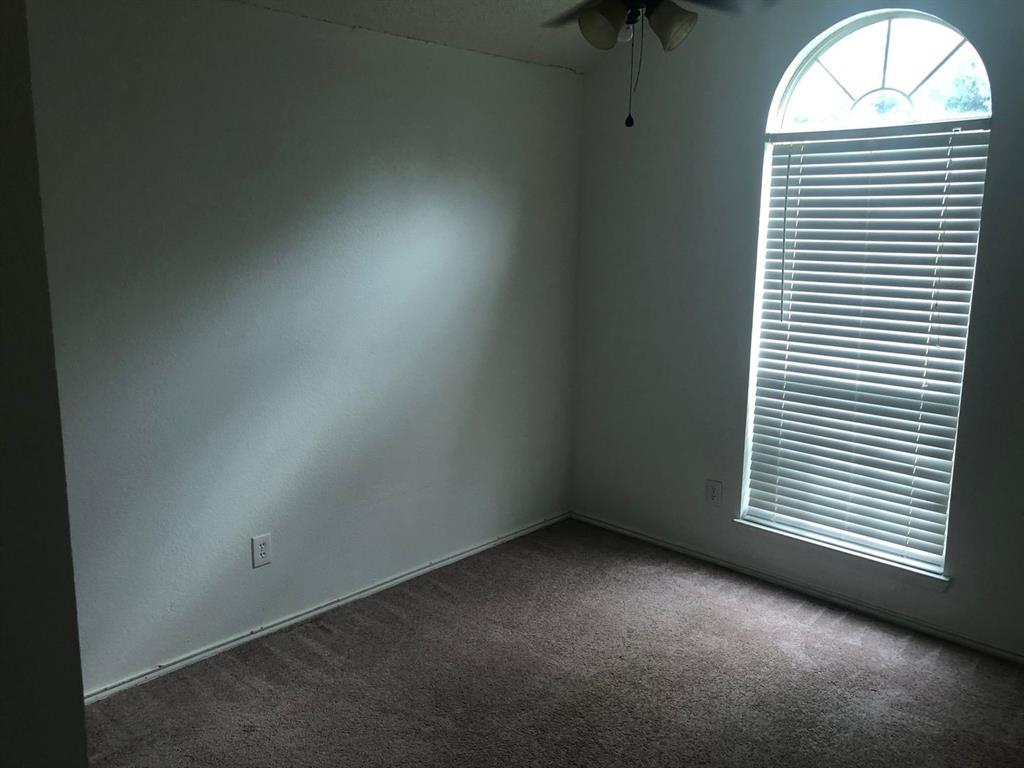 Villages Of Valley Creek 05 - Residential Lease