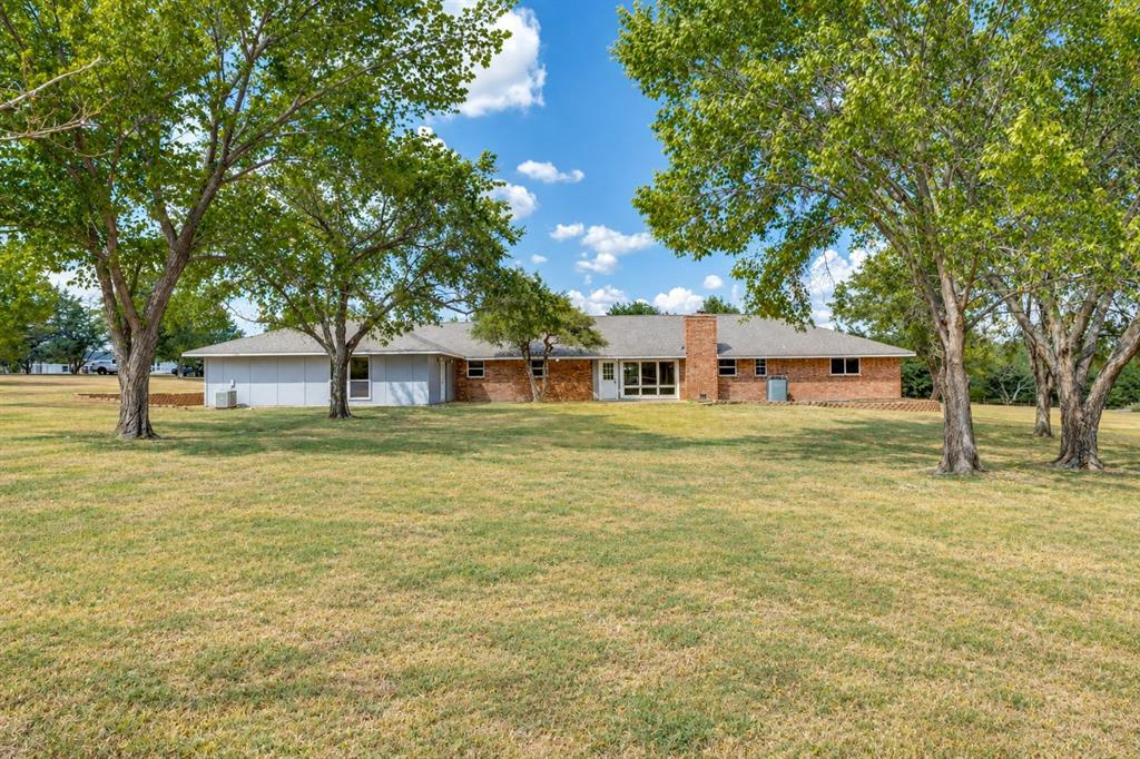 2406 County Road 852
