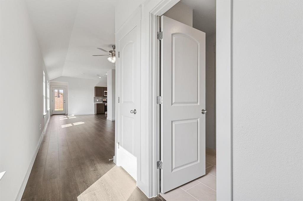 1714 Glacial Beech Place