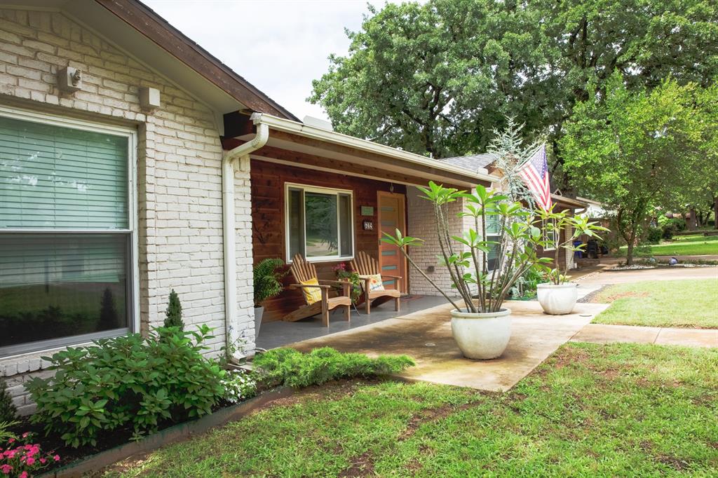 609 Hillside Road