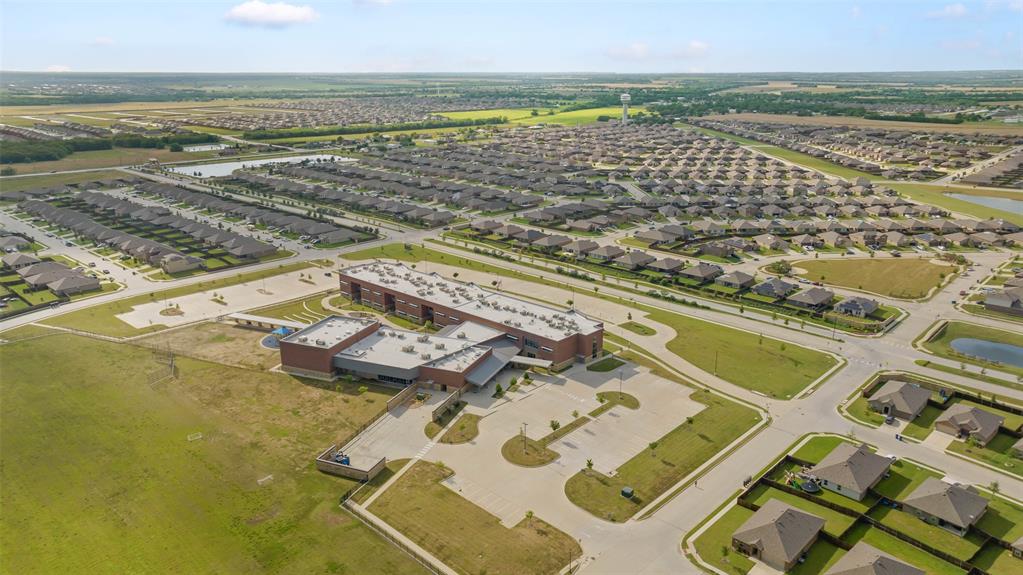 Magnolia Ph 8 - Residential