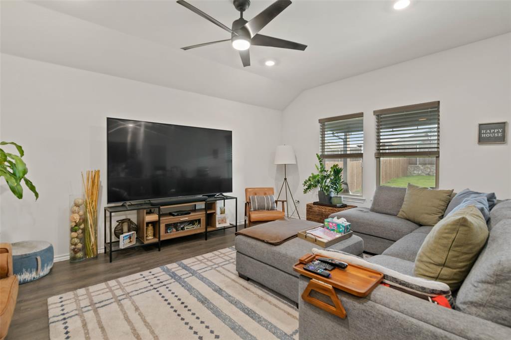 Magnolia Ph 8 - Residential