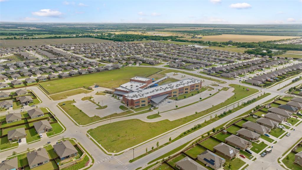 Magnolia Ph 8 - Residential