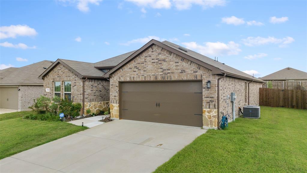 Magnolia Ph 8 - Residential