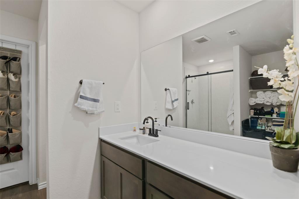 Magnolia Ph 8 - Residential