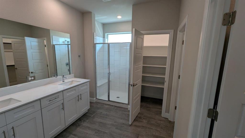 Bella Vista - Residential