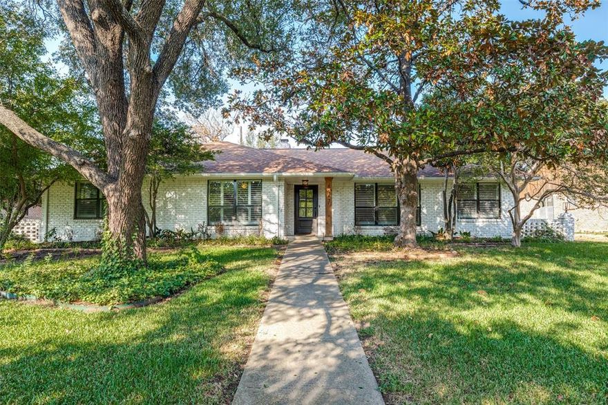 Wonderfully, updated classic ranch-style home located in Lake Highlands! Improvements encompass a comprehensive list of upgrades, including the installation of new windows and doors throughout the entire house, a complete overhaul of all bathrooms, replacement of flooring, and a total transformation of the kitchen. Even the garage received special attention, featuring a newly-installed garage door and a floor that has been epoxy-coated, creating an inviting space for tenants to settle into. The flexible layout of the home offers ample storage options, with the potential for the fourth bedroom to serve as a study, complete with a convenient exterior door. The kitchen seamlessly opens up to the family room, showcasing elegant quartz countertops and high-quality GE Profile stainless steel appliances.