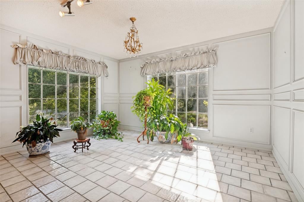 406 Dula Circle