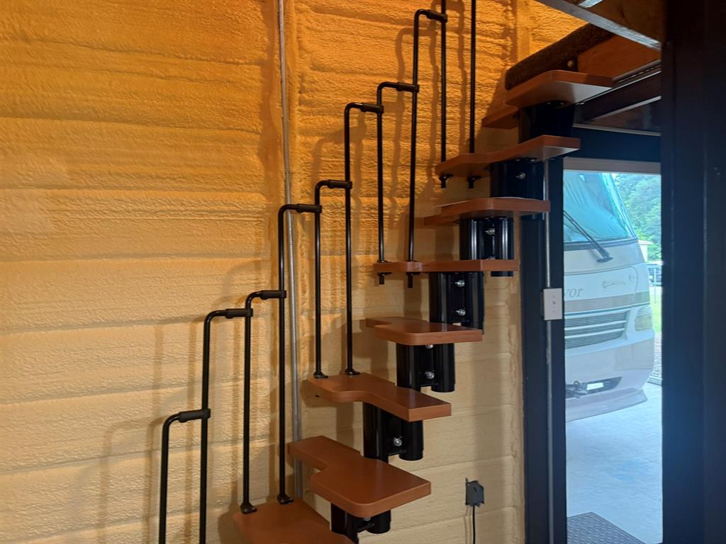 Clear Lakes, Zone 2 - Land