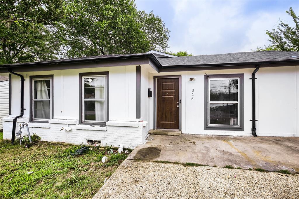 Photo of 326 E Holley Street, Mesquite, TX 75149 (MLS # 21377899)