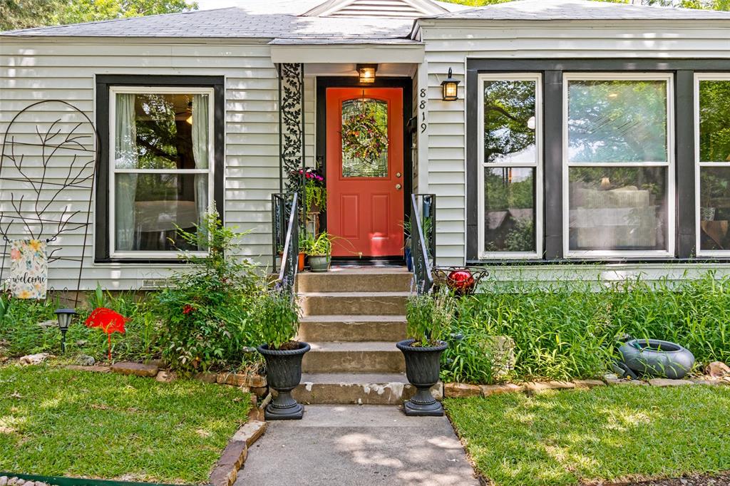 8819 Santa Clara Drive