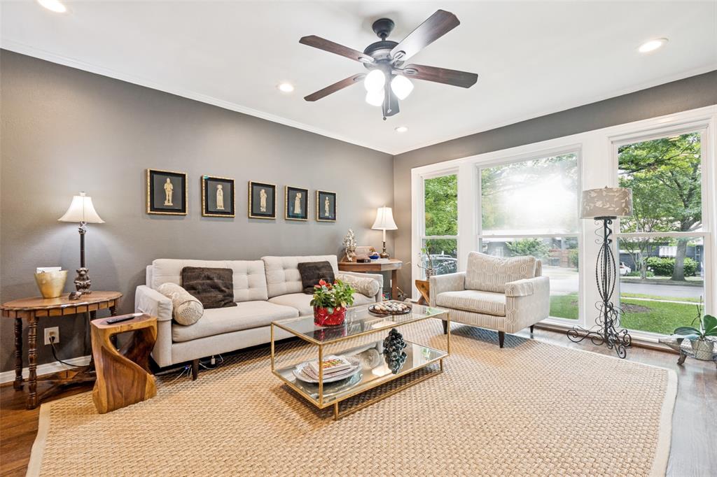 8819 Santa Clara Drive