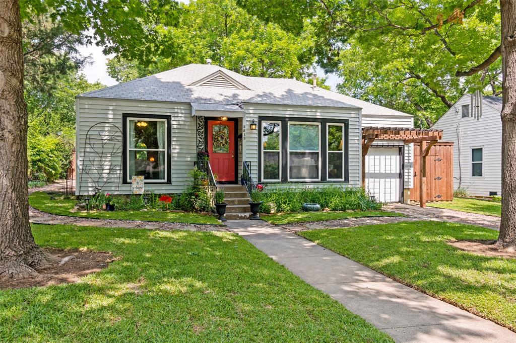 8819 Santa Clara Drive