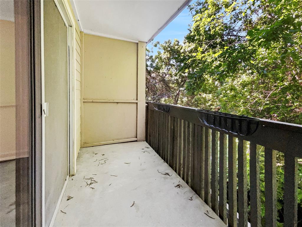 River Oaks Condos - Residential